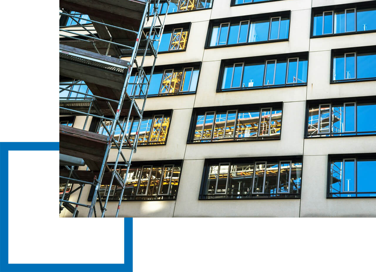 Betriebshaftpflicht Einbau genormter Fertigteile Fensterfassade die vom Betrieb für Einbau genormter Teile fertiggestellt wurde