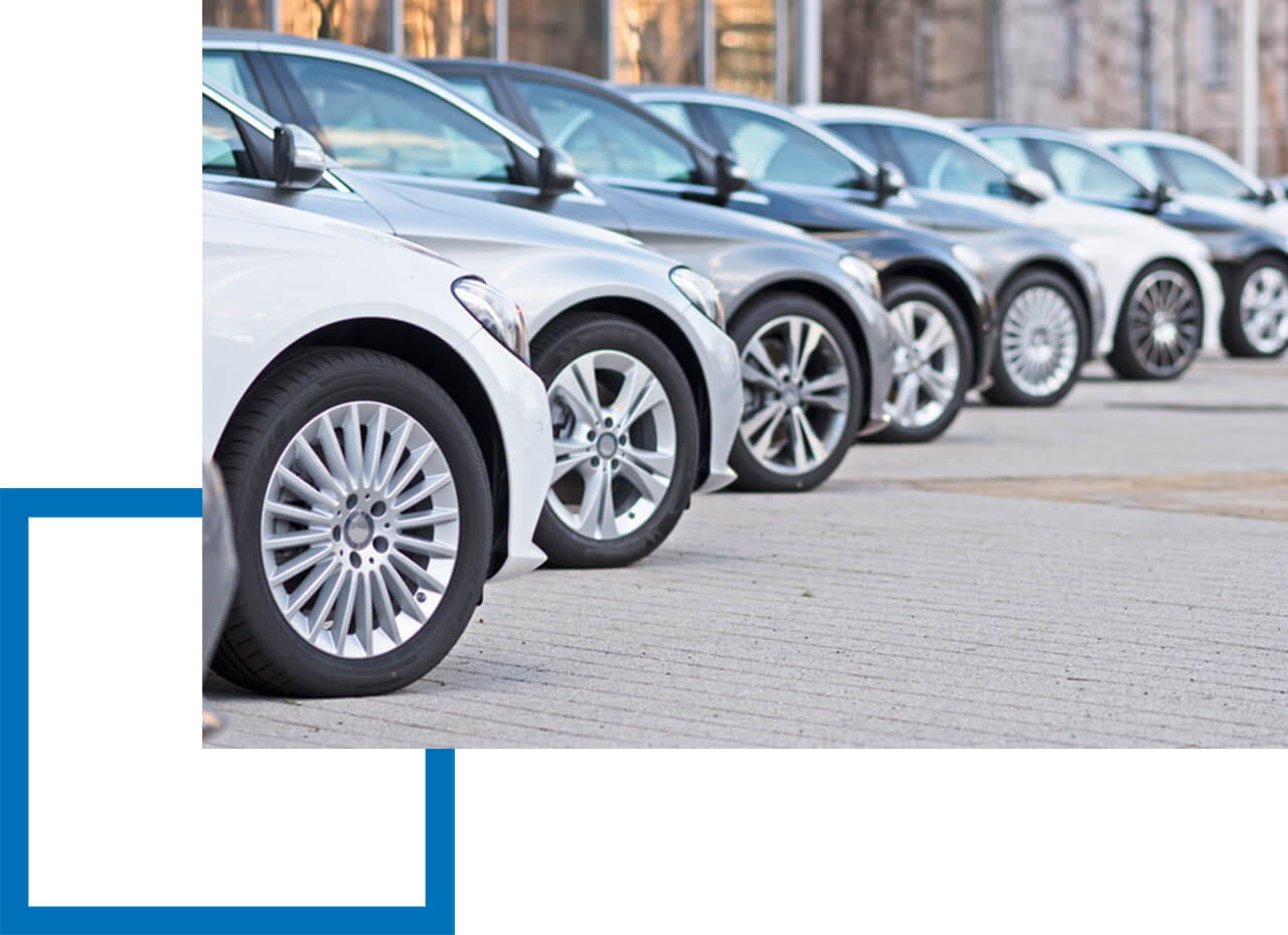 Betriebshaftpflicht Autohandel Viele Neufahrzeuge auf Grundstück Autohaus
